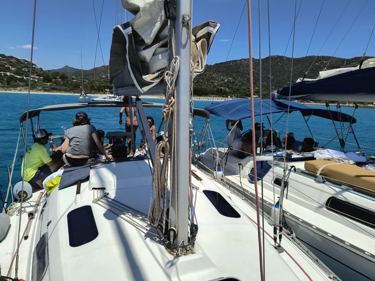 Huur een Bénéteau Oceanis 321 in Cagliari