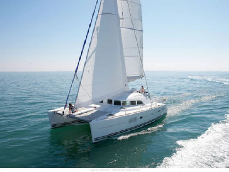 Bootverhuur Lagoon Lagoon 38 in Bonifacio via SamBoat