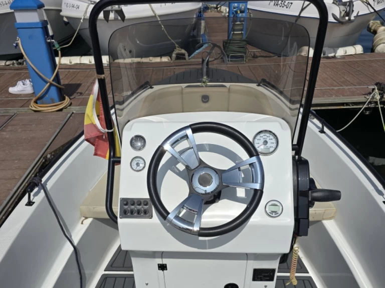 Huur Motorboot met of zonder schipper Santander Boats in Bay of Santander