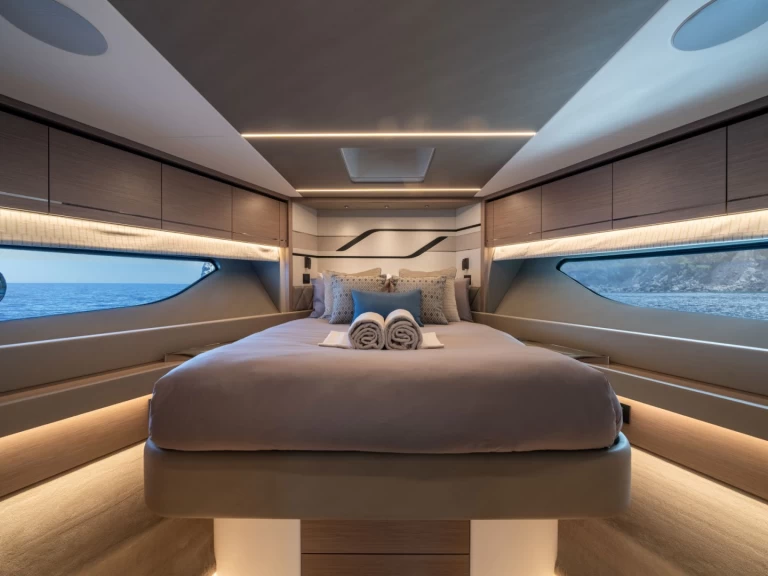 Jacht te huur in Álimos voor de beste prijs