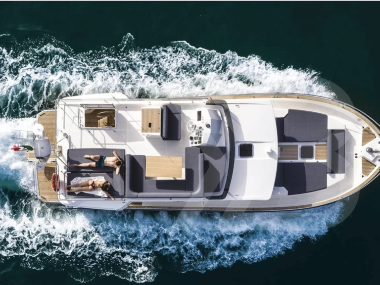 Motorboot te huur in Marina de Portimão voor de beste prijs