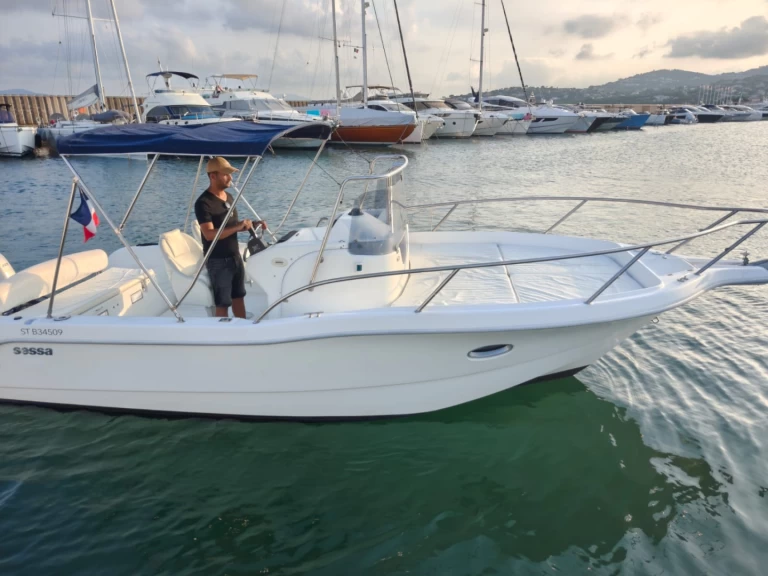 Sessa Marine Key Largo 23 te huur van particulier of professional in Sainte-Maxime