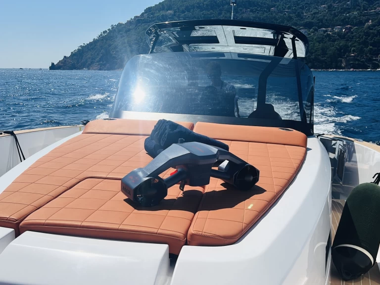 Huur een Pardo Yachts Pardo 38 in Mandelieu-la-Napoule