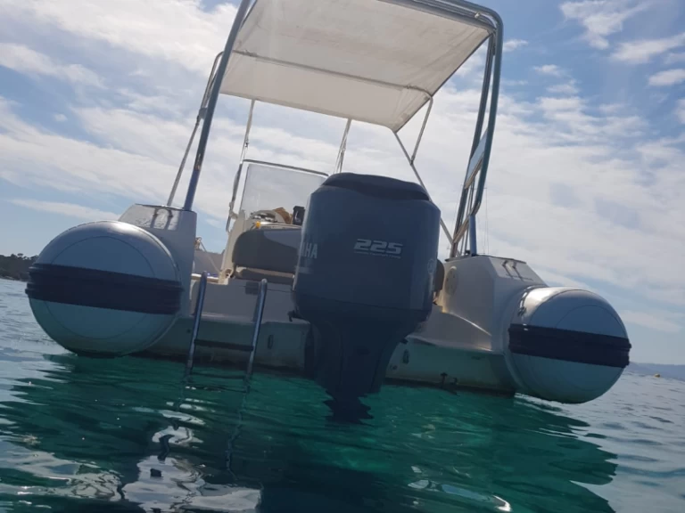 Capelli Tempest 700 Sun te huur van particulier of professional in Hyères