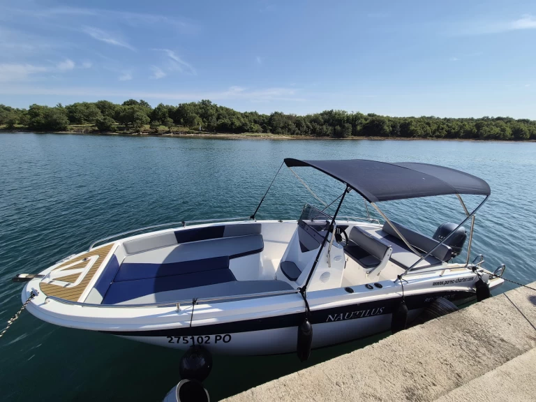 Motorboot te huur in Poreč voor de beste prijs