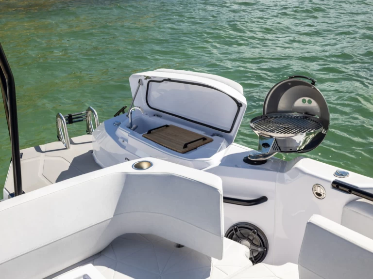 Bootverhuur Axopar Axopar 29 CCX in Seget Donji via SamBoat