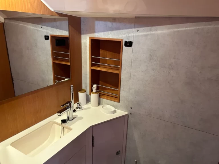 Bootverhuur Fethiye goedkoop Bavaria C42