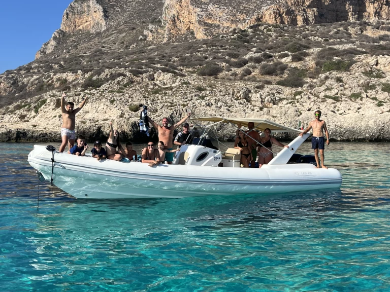 Nautica Led Led Gs 28 te huur van particulier of professional in Porto turistico Marsala