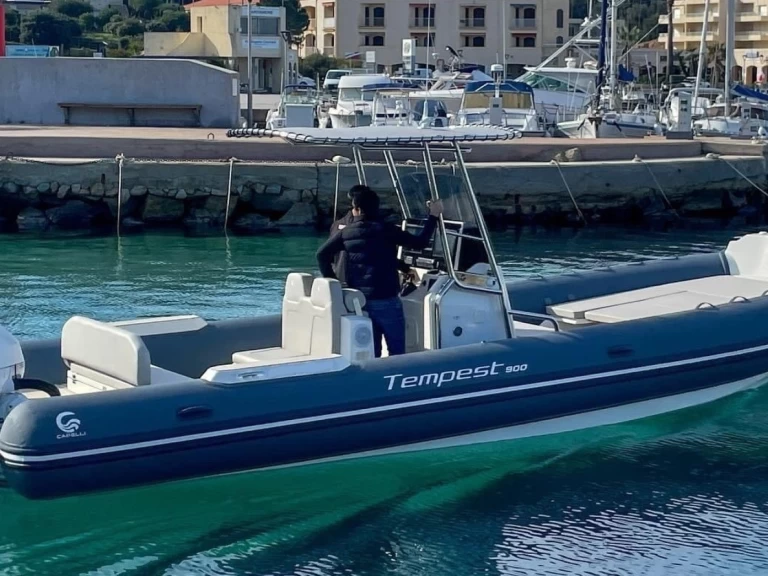 Bootverhuur Capelli Tempest 900 Luxe in Marine de Sant'Ambrogio via SamBoat