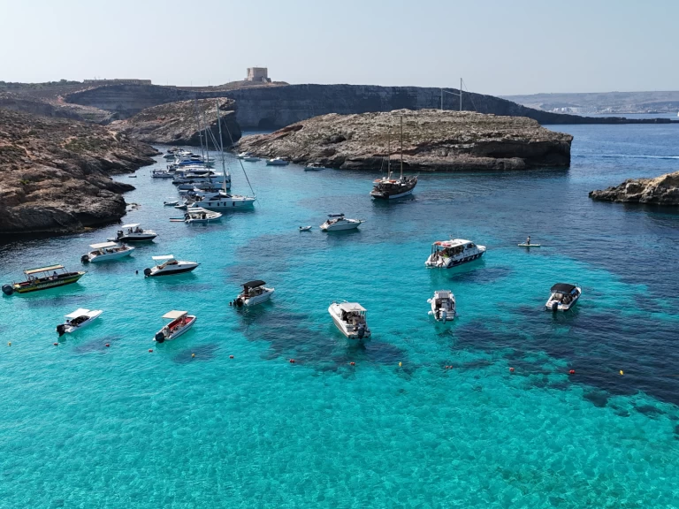 Coronet motoring te huur van particulier of professional in Ċirkewwa