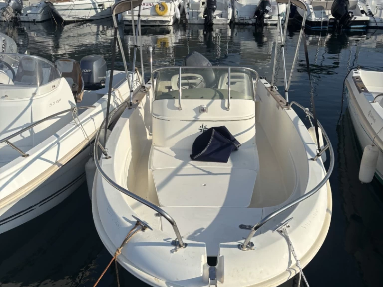 Bootverhuur Jeanneau Cap Camarat 5.1 in Bastia Port via SamBoat
