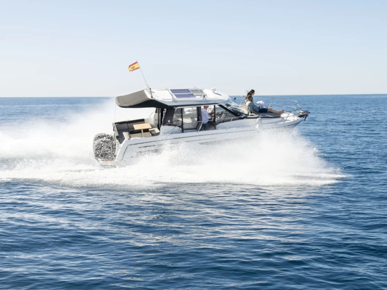 Jeanneau Merry Fisher 895 Cruiser te huur van particulier of professional in Alicante