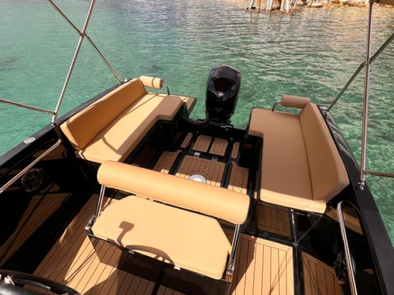 Bootverhuur Santa Eulària des Riu goedkoop Nuva M6