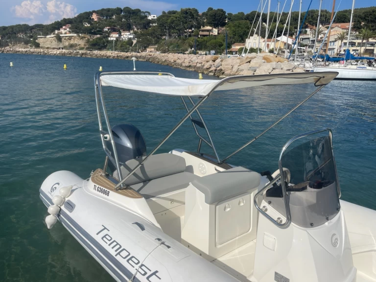 Bootverhuur Capelli Tempest 650 in La Madrague via SamBoat