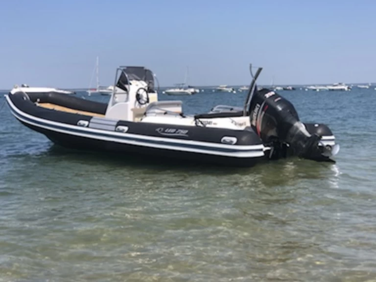 Nautica Led 750GS-XL te huur van particulier of professional in Cap Ferret