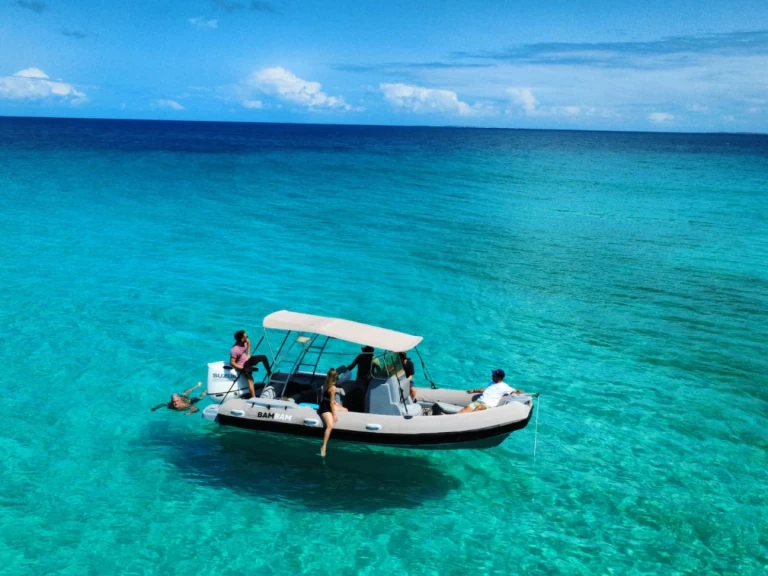 Bootverhuur 3D Tender Lux 655 in Sint Maarten (FR) via SamBoat