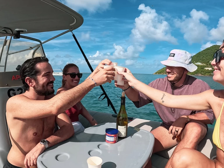 RIB te huur in Sint Maarten (FR) voor de beste prijs