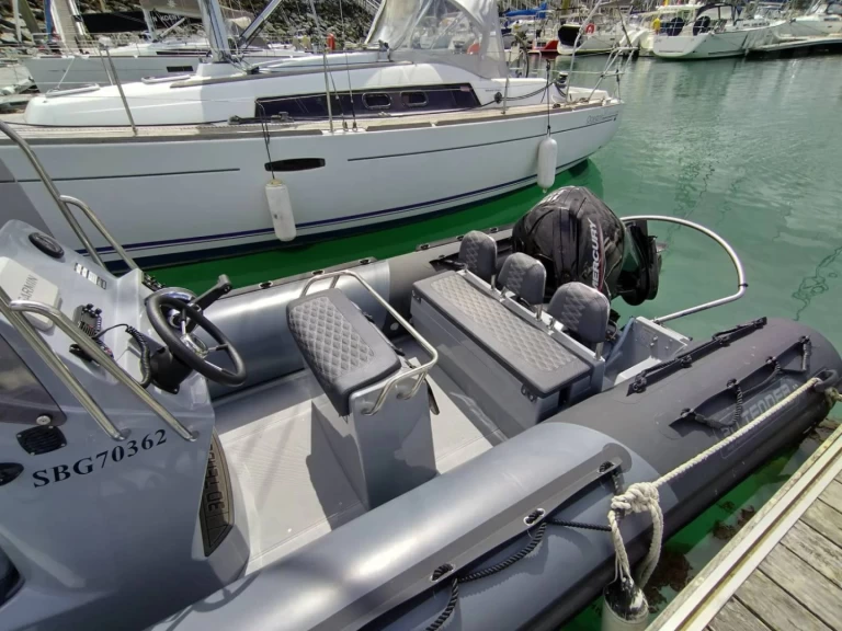 Bootverhuur 3D Tender 3D Tender 600 Patrol in Saint-Quay-Portrieux via SamBoat