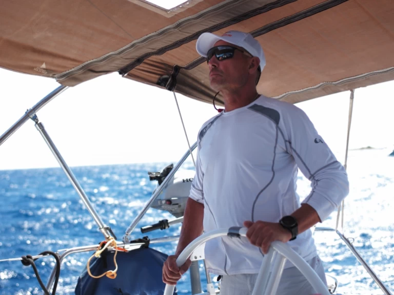 Bootverhuur Elan Impression 45 in Le Lavandou via SamBoat