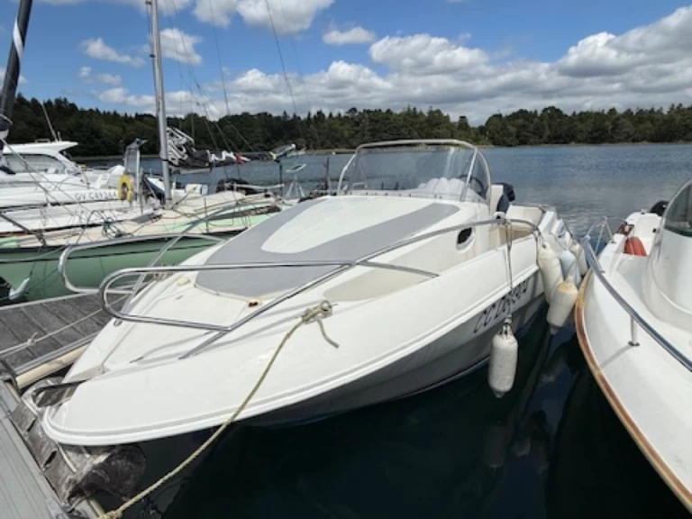 Verhuur Motorboot Quicksilver met vaarbewijs