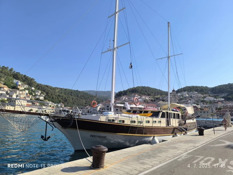 Bootverhuur Marmaris shipyards Turkey Wood in Split via SamBoat