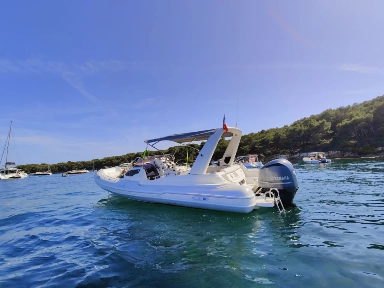 Jachthuur in Mandelieu-la-Napoule - Marco E-Motion 29’ via SamBoat