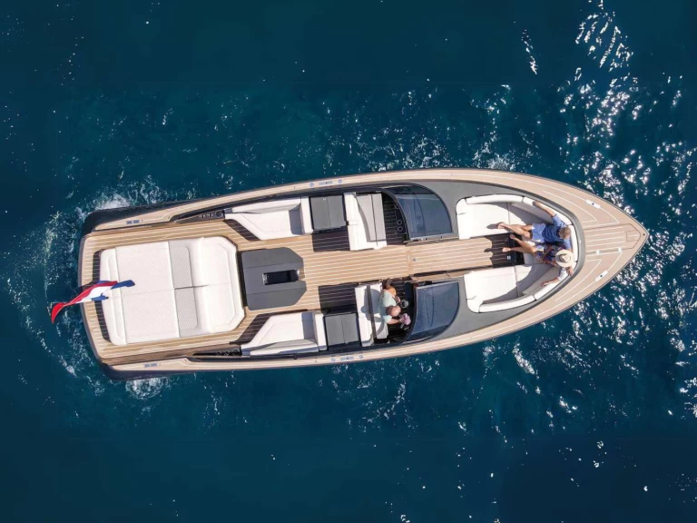 Motorboot te huur in Antibes voor de beste prijs