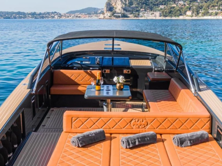 Verhuur Motorboot in Saint-Jean-Cap-Ferrat - VanDutch VanDutch 40