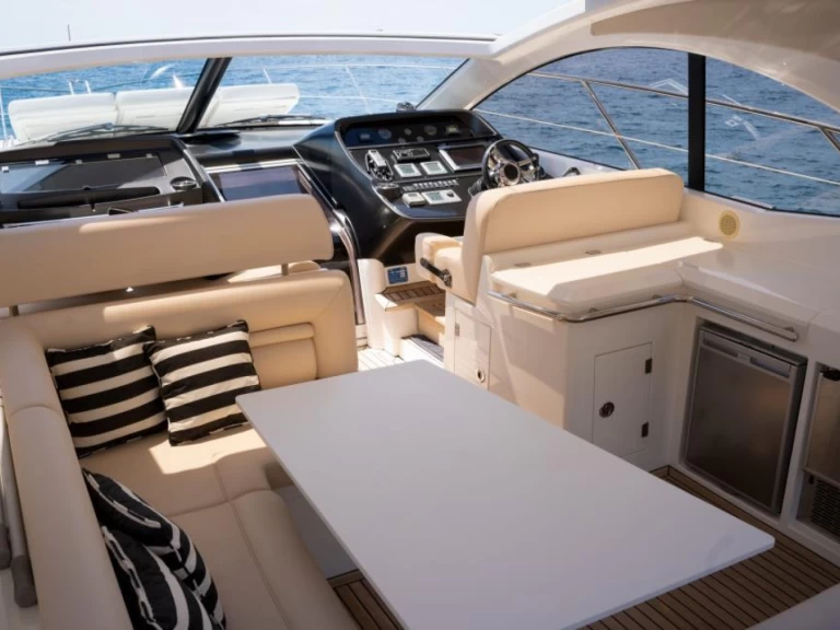 Verhuur Motorboot in Golfe-Juan - Sunseeker Portofino 48