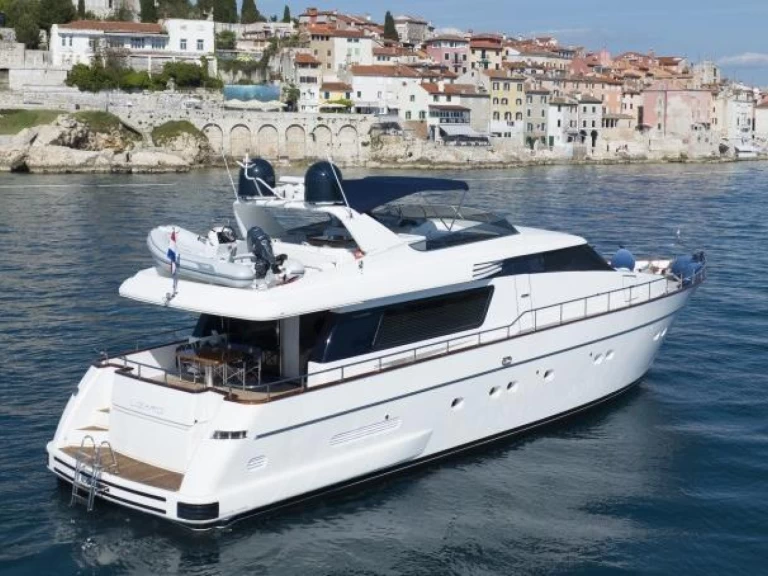 Huur een Sun Lorenzo 72 in Golfe-Juan