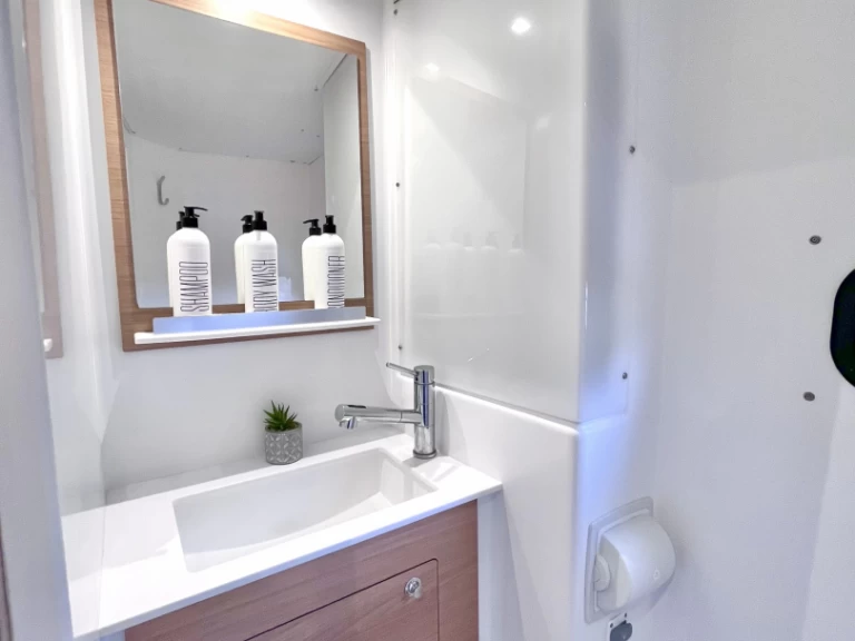 Bootverhuur Parham Town goedkoop Bali Catspace Voile