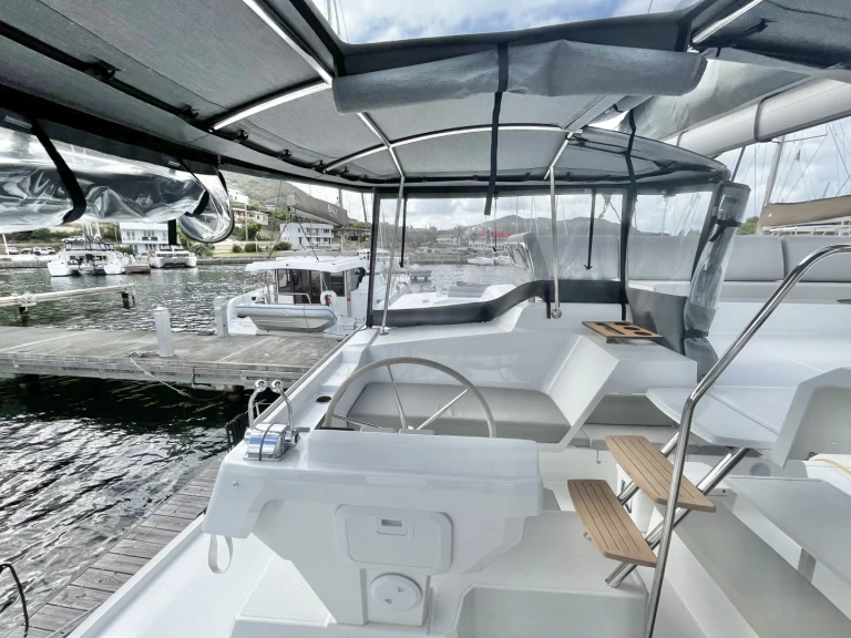 Fountaine Pajot Elba 45 te huur van particulier of professional in Parham Town