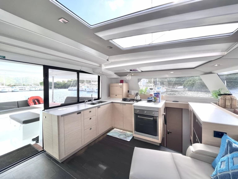 Bootverhuur Fountaine Pajot Tanna 47 in Parham Town via SamBoat