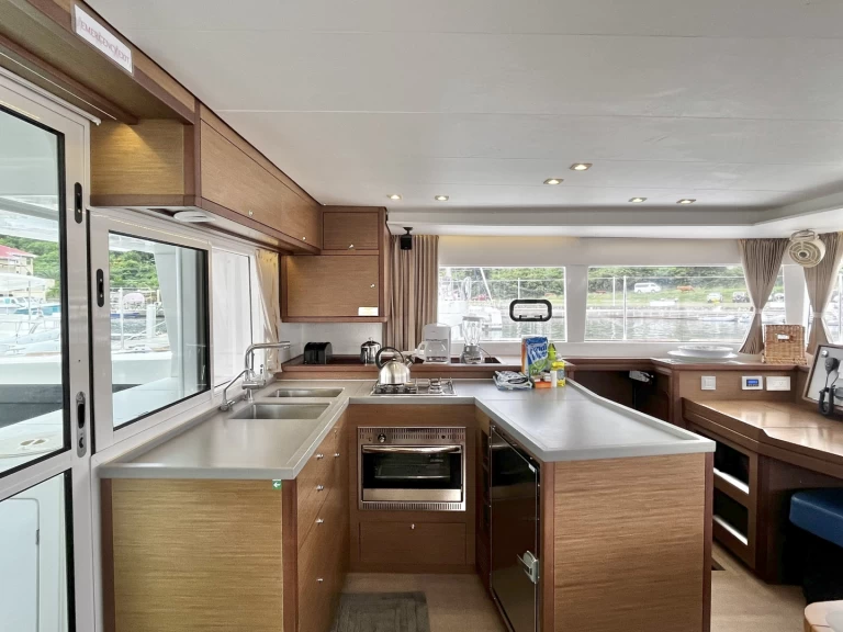 Bootverhuur Parham Town goedkoop Lagoon 450 F