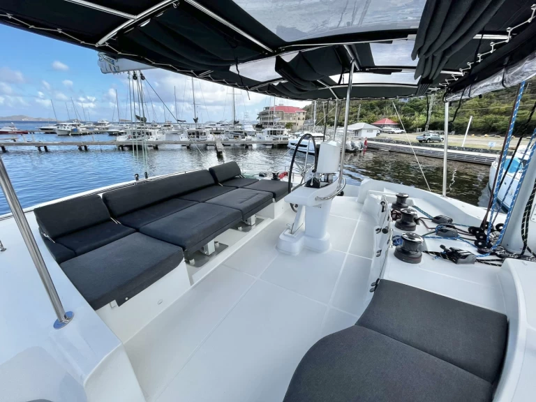 Bootverhuur Lagoon Lagoon 52 in Parham Town via SamBoat