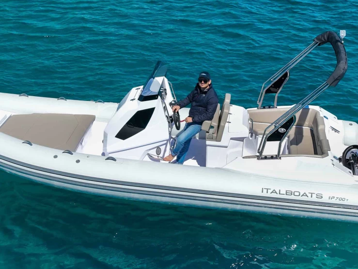 Verhuur Motorboot in Pula -  Italboats Predator 700