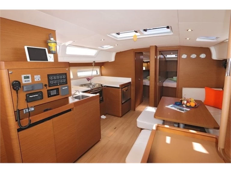 Jeanneau Sun Odyssey 490 te huur van particulier of professional in Álimos