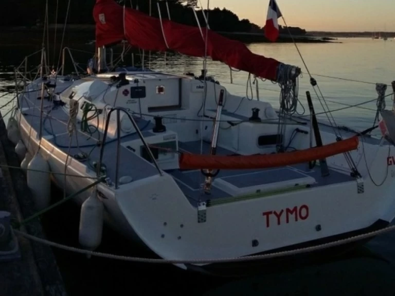 Jachthuur in Loctudy - 3c-Composites Bongo 9.60 via SamBoat