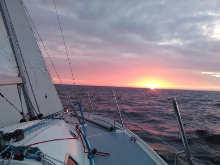 Bootverhuur 3c-Composites Bongo 9.60 in Loctudy via SamBoat