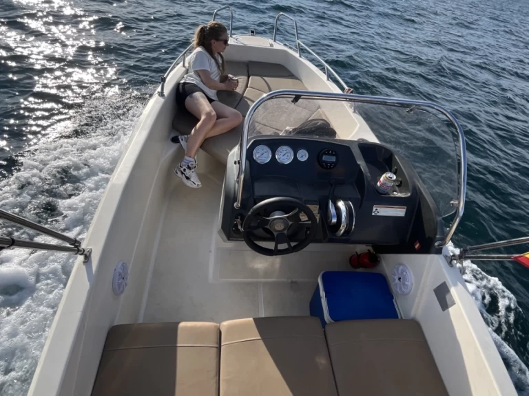 Quicksilver Activ 455 Open te huur van particulier of professional in Palma de Mallorca