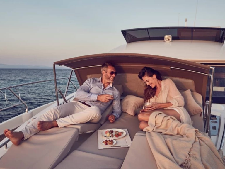 Huur Motorboot met of zonder schipper Prestige in Saint-Laurent-du-Var