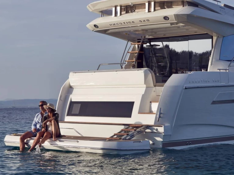 Huur Motorboot met of zonder schipper Prestige in Saint-Laurent-du-Var