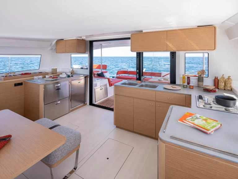 Bootverhuur Le Marin goedkoop Excess 14