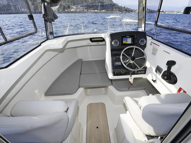 Verhuur Motorboot Quicksilver met vaarbewijs