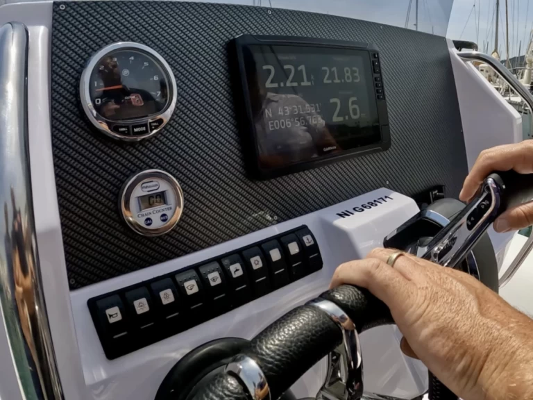 RIB te huur in Mandelieu-la-Napoule voor de beste prijs