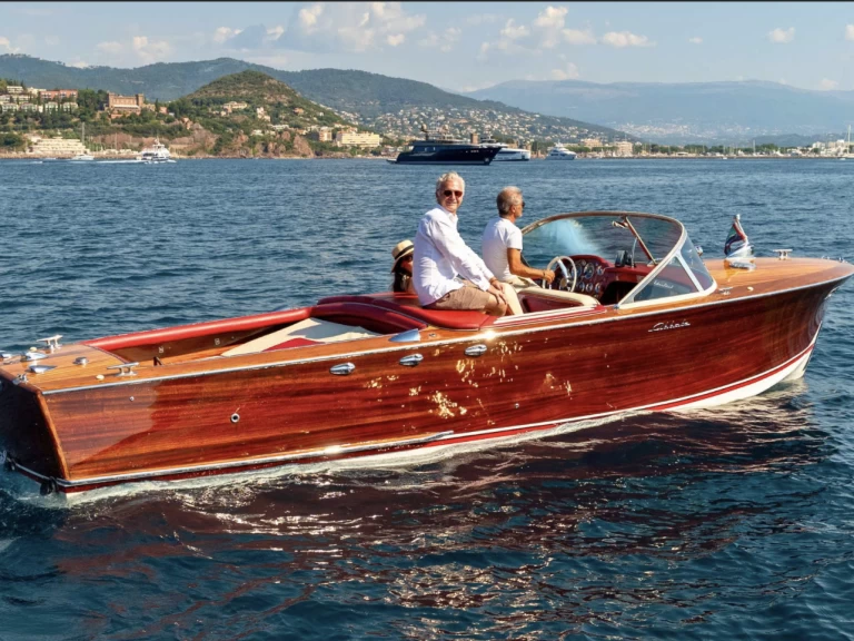 Verhuur Motorboot Guido Abbate  met vaarbewijs