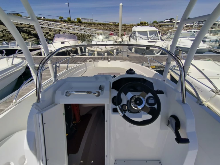 Huur een Jeanneau Cap Camarat 5.5 CC Serie 2 in Saint-Quay-Portrieux