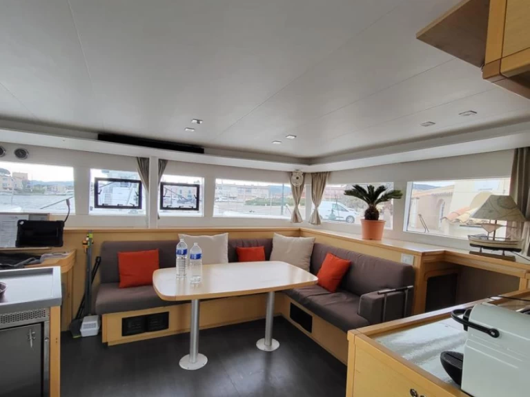 Jachthuur in Port Grimaud - Lagoon Lagoon 450 F via SamBoat