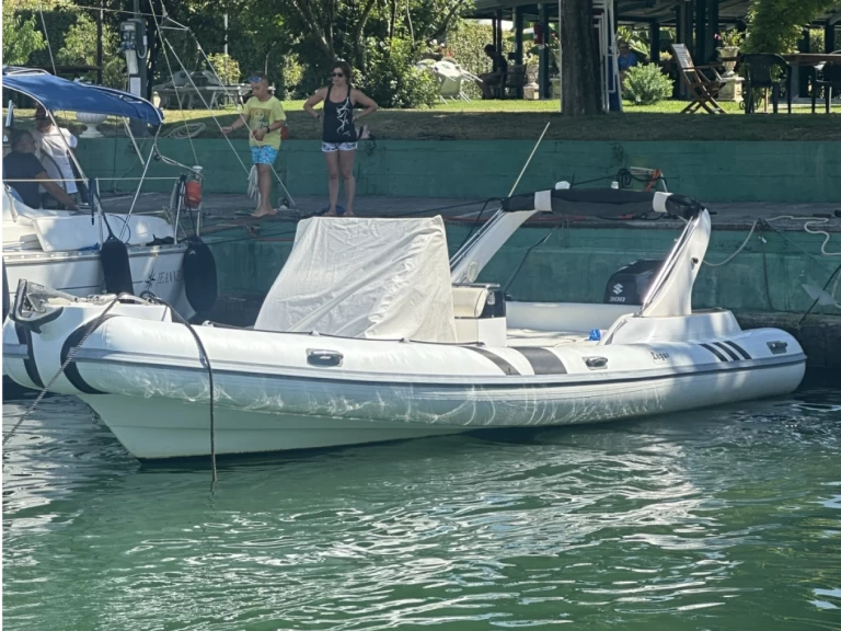 Huur RIB met of zonder schipper Legar in Viareggio