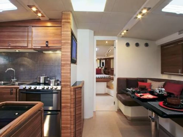 Jacht te huur in Juan-les-Pins voor de beste prijs